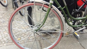 étrange roue de vélo Photo Didier Laget